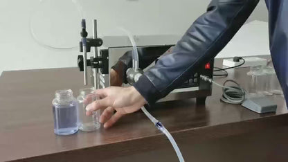Digital Control Liquid Filling Machine With Conveyor
