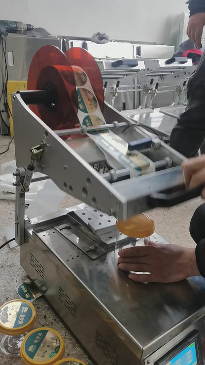 Semi-Automatic Square Flat Labeling Machine